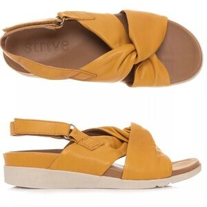 Strive Tahiti II Sandal Size US 9.5